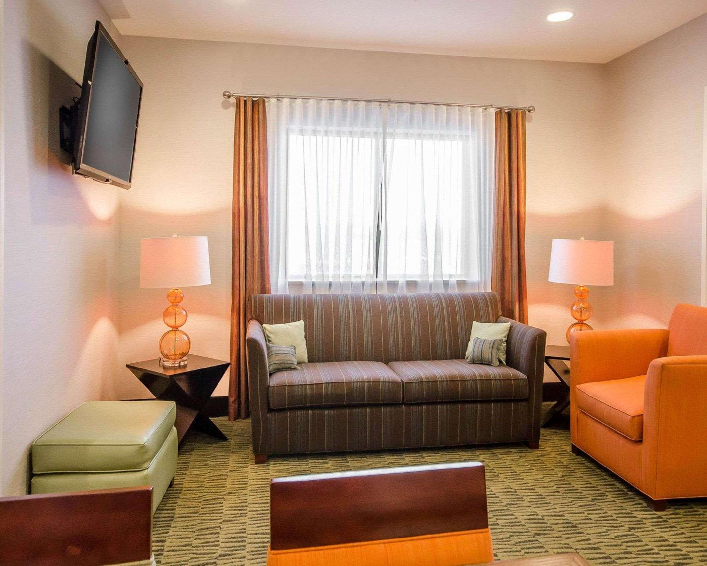 Comfort Inn Ferdinand Exterior photo